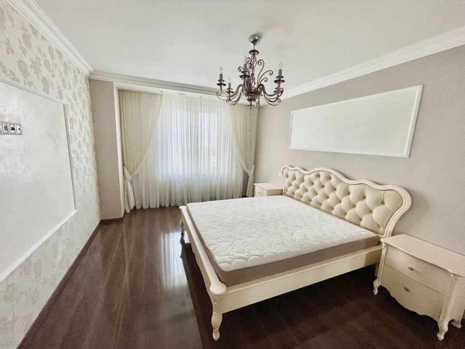 Орендувати квартиру за адресою вул. Дмитрівська, 75 в Київ на Findly.com.ua Квартира на вул. Дмитрівська, 75 в Київ, ID 211014, фото №1