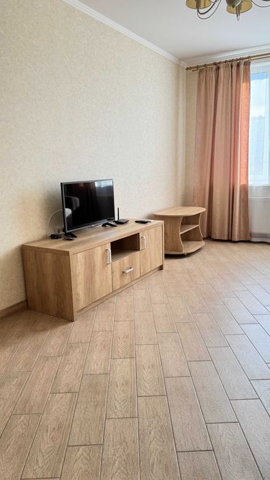 Орендувати квартиру за адресою вул. Гмирі, 17 на Findly.com.ua Квартира на вул. Гмирі, 17, ID 337762, фото №1