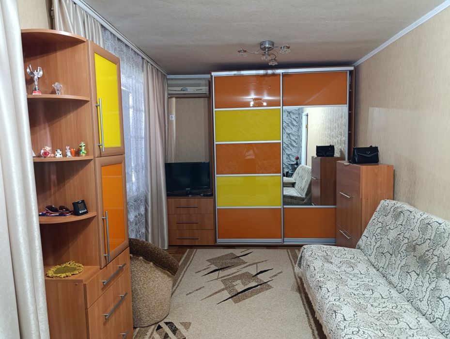 Купити квартиру за адресою Комунарський в Запоріжжя на Findly.com.ua Квартира на Комунарський в Запоріжжя, ID 335683, фото №1
