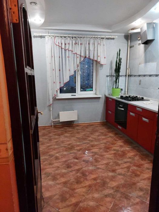 Купити квартиру за адресою вул. Милославська, 35 в Київ на Findly.com.ua Квартира на вул. Милославська, 35 в Київ, ID 209051, фото №1