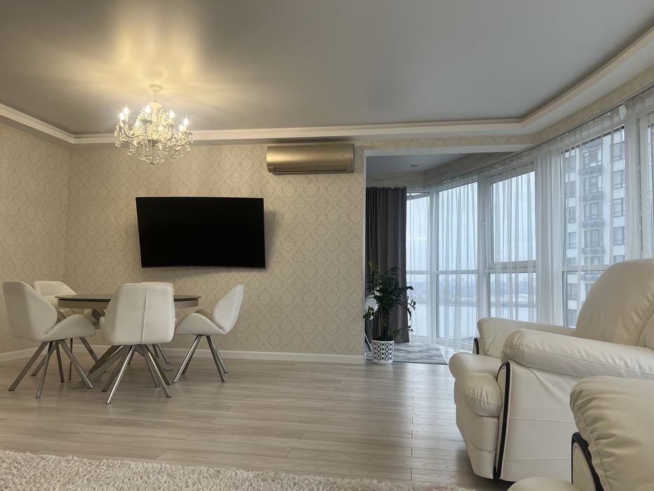 Квартира на вул. Зарічна, 1-В в Києві, ID 204139, фото №1