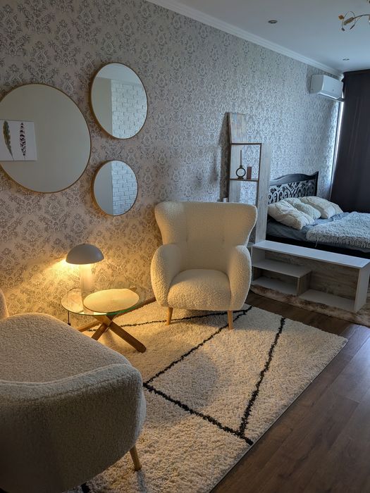 Орендувати квартиру за адресою вул. Грушевського, 7 в Київ на Findly.com.ua Квартира на вул. Грушевського, 7 в Київ, ID 376870, фото №1