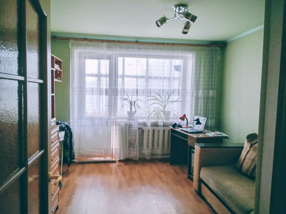 Квартира на поряд з будинком є 2 великих гаража в Кривому Розі, ID 165241, фото №1