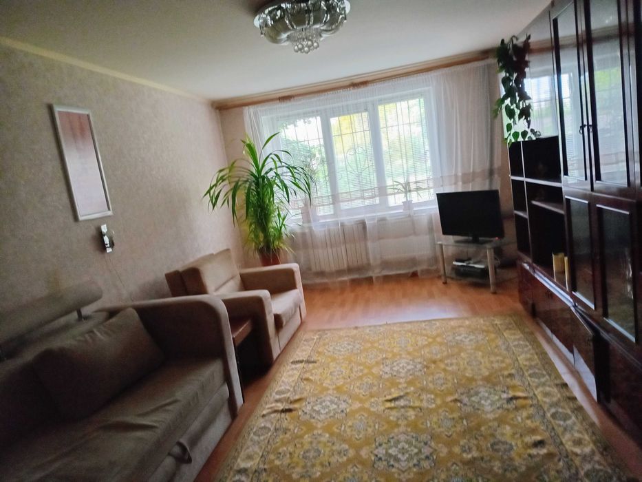 Квартира на поряд з будинком є 2 великих гаража в Кривому Розі, ID 165241, фото №2