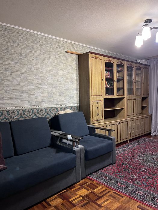 Орендувати квартиру за адресою вул. Севастопольська, 19 на Findly.com.ua Квартира на вул. Севастопольська, 19, ID 297785, фото №1