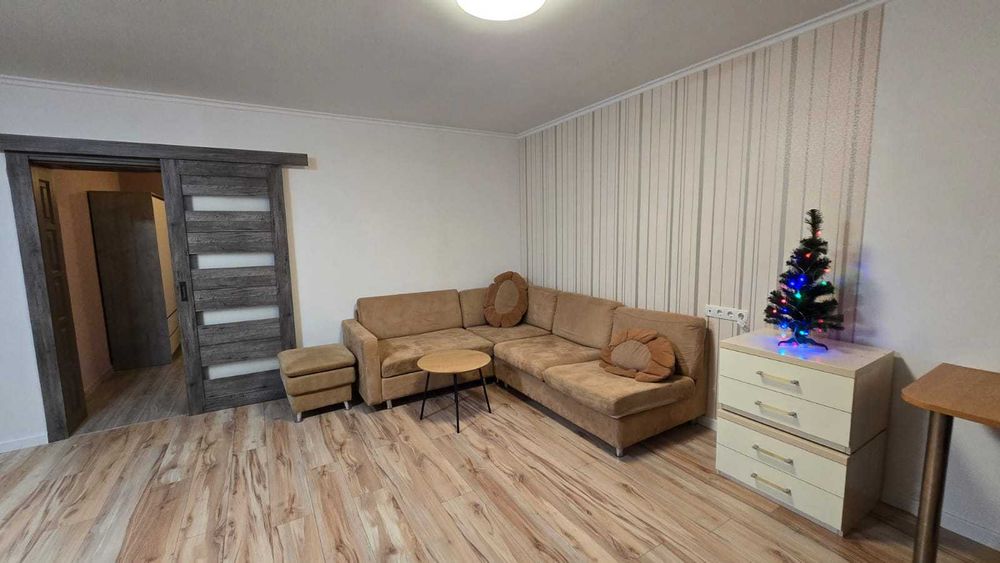 Орендувати квартиру за адресою вул. Срібнокільська, 20 в Київ на Findly.com.ua Квартира на вул. Срібнокільська, 20 в Київ, ID 264646, фото №1