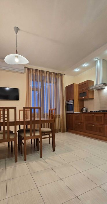 Орендувати квартиру за адресою вул. Волоська 51 в Київ на Findly.com.ua Квартира на вул. Волоська 51 в Київ, ID 248752, фото №1