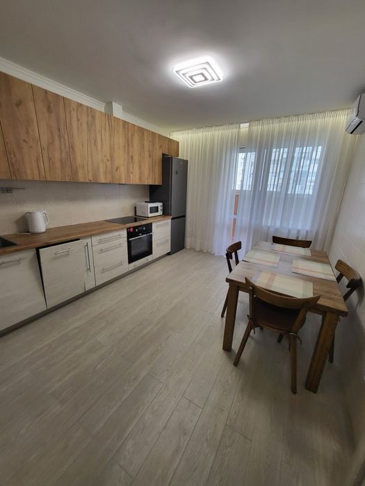 Орендувати квартиру за адресою вул. Аболмасова, 7 в Київ на Findly.com.ua Квартира на вул. Аболмасова, 7 в Київ, ID 187907, фото №1