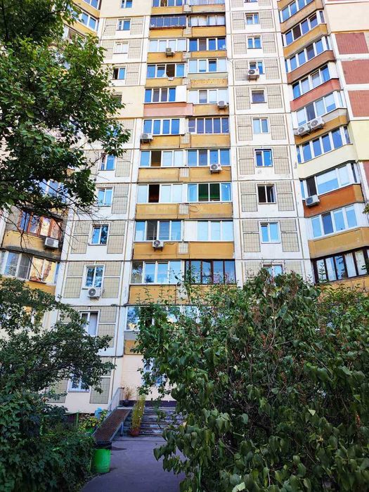 Квартира на біля метро Чернігівська в Києві, ID 197958, фото №1
