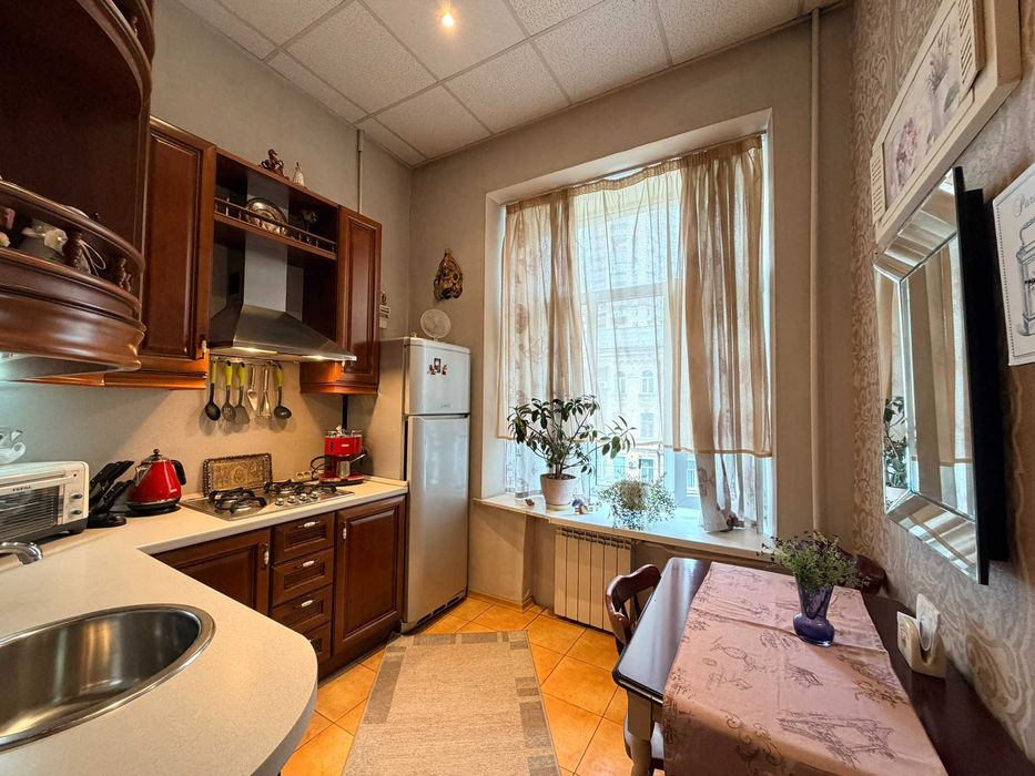 Квартира на біля метро Університет, Вокзальна та Олімпійська, поруч Ботанічний сад ім. академіка О. В. Фоміна в Києві, ID 193820, фото №2