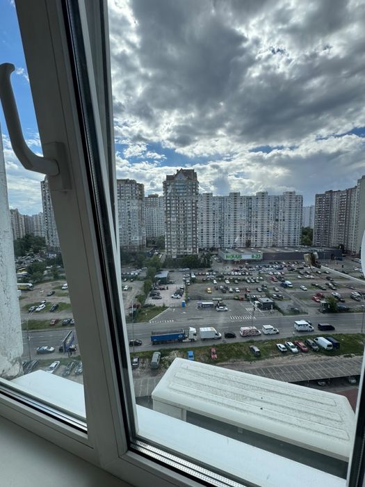 Орендувати квартиру за адресою просп. Григоренка, 13 на Findly.com.ua Квартира на просп. Григоренка, 13, ID 163449, фото №1
