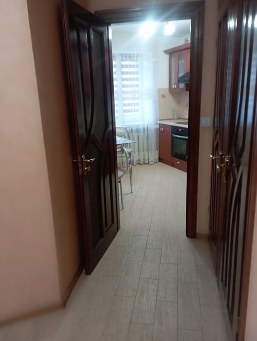 Квартира на поруч з будинком є дитячий садок, школи, магазин, ринок, Атб, відділення банку, дитячий майданчик в дворі в Львові, ID 255540, фото №7