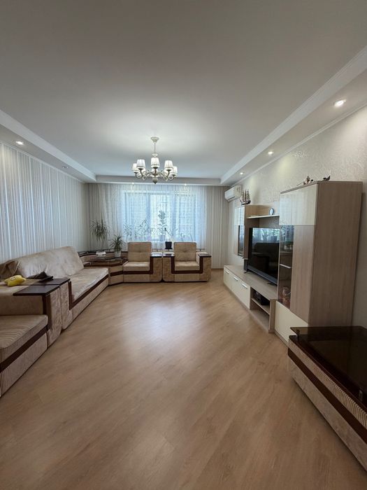 Квартира на вул. Аркадія Голуба, 1В в Києві, ID 305490, фото №1