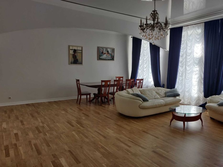 Орендувати квартиру за адресою вул. Шота Руставелі, 12 в Київ на Findly.com.ua Квартира на вул. Шота Руставелі, 12 в Київ, ID 278053, фото №1