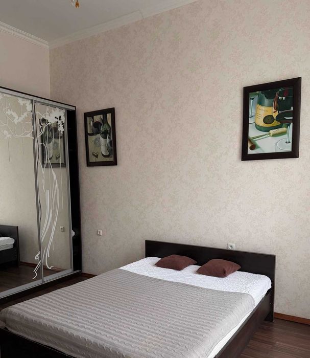 Орендувати квартиру за адресою вул. Басейна, 12 в Київ на Findly.com.ua Квартира на вул. Басейна, 12 в Київ, ID 279960, фото №1