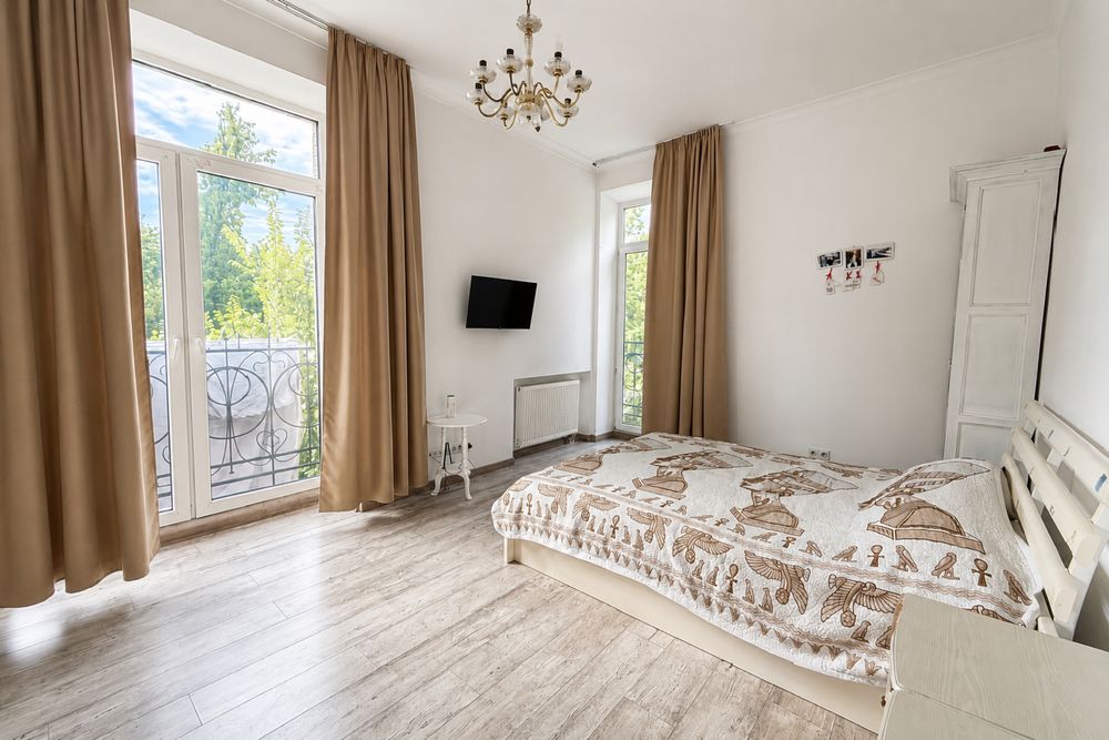 Квартира на вул. Захисників України, 121 в Києві, ID 298978, фото №1