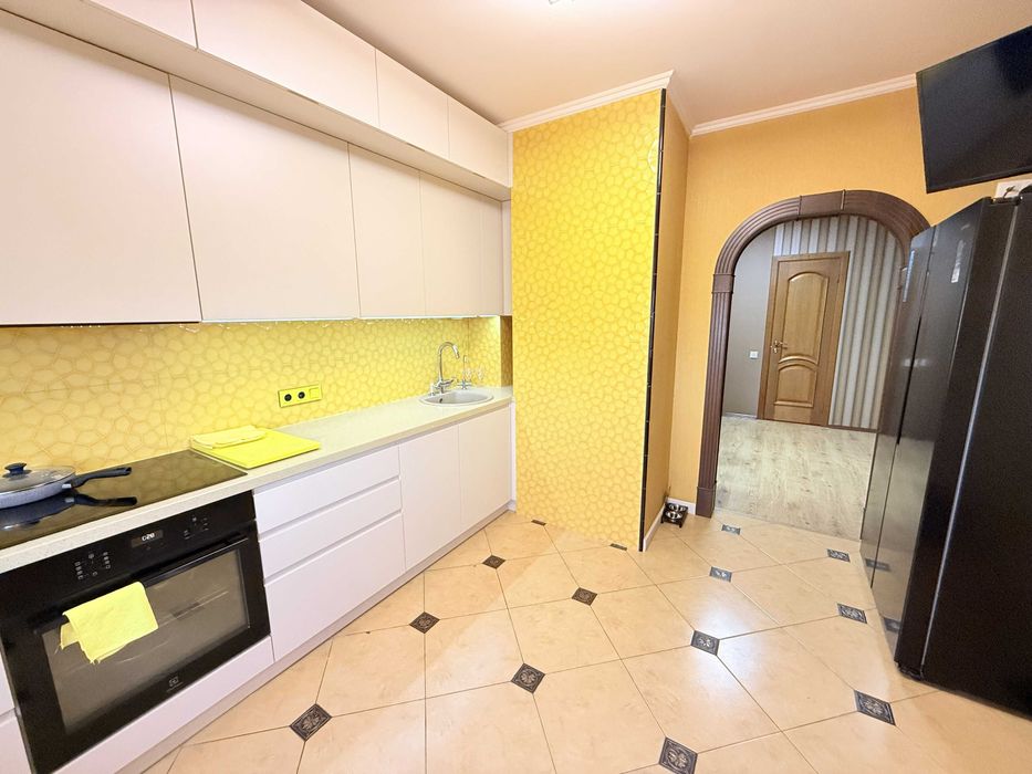 Квартира на вул. Батальйону Шейха Мансура, 1А в Київ, ID 323667, фото №1