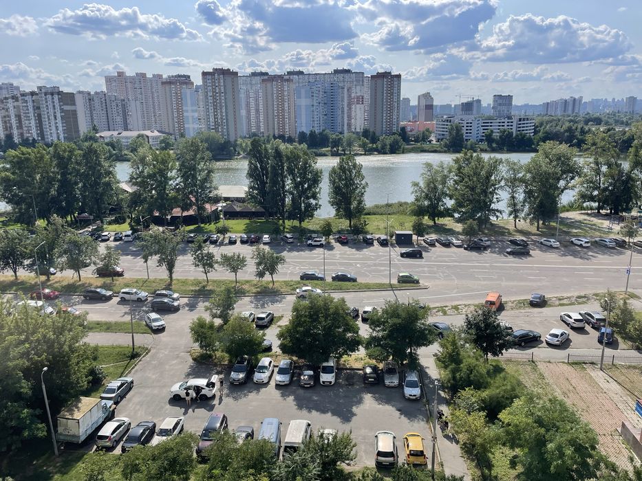Купити квартиру за адресою вул. Ревуцького, 7 в Київ на Findly.com.ua Квартира на вул. Ревуцького, 7 в Київ, ID 321334, фото №1