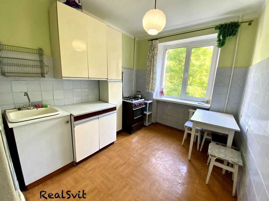 Купити квартиру за адресою вул. Феодосійська, 4 в Київ на Findly.com.ua Квартира на вул. Феодосійська, 4 в Київ, ID 342543, фото №1