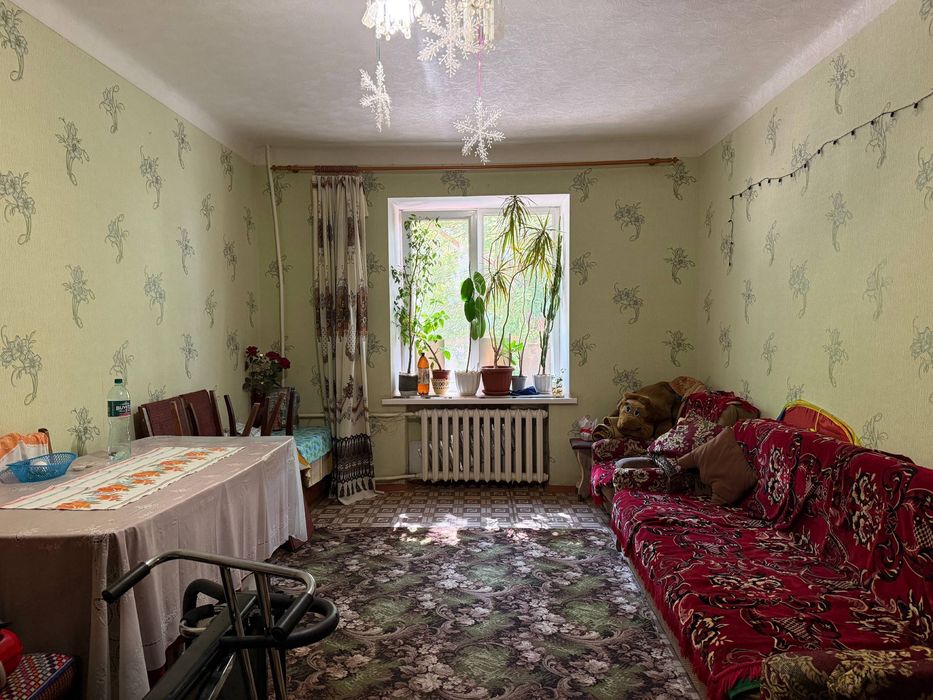 Купити квартиру за адресою вул. Харцизька, 15 в Кривий Ріг на Findly.com.ua Квартира на вул. Харцизька, 15 в Кривий Ріг, ID 327552, фото №1