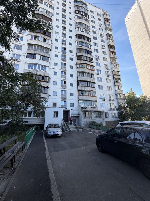 Купити квартиру за адресою вул. Райдужна, 11 в Київ на Findly.com.ua Квартира на вул. Райдужна, 11 в Київ, ID 328641, фото №1