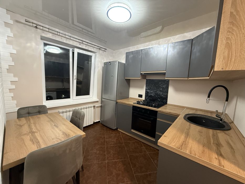 Квартира на вул. Автозаводська, 89а в Київ, ID 330733, фото №1