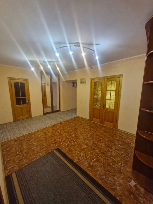 Купити квартиру за адресою вул. Вол Дивізії, 1 в Рівне на Findly.com.ua Квартира на вул. Вол Дивізії, 1 в Рівне, ID 333494, фото №1