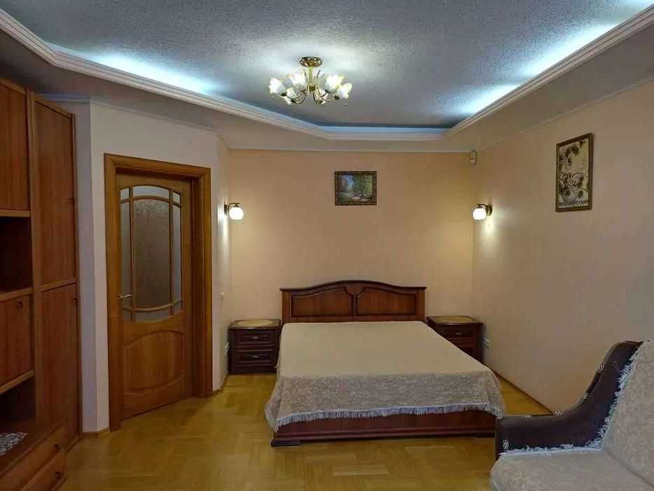 Квартира на вул. Введенська, 29/58, ID 334635, фото №1