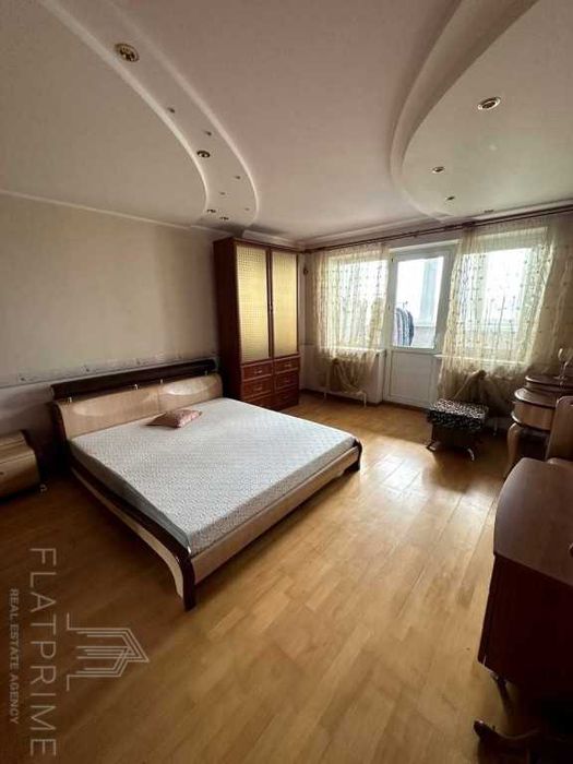 Квартира на Біля метро Лівобережна в Київ, ID 341327, фото №1