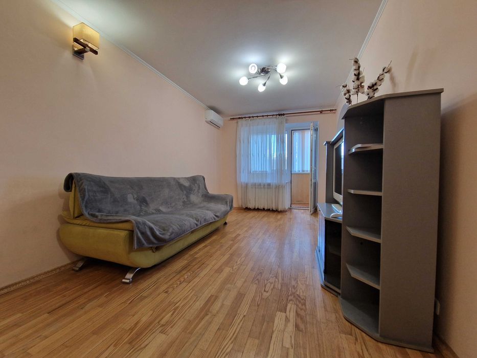 Квартира на бульв. Чоколівський, 40, ID 348463, фото №1