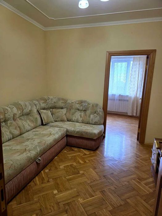 Орендувати квартиру за адресою біля метро Житомирська на Findly.com.ua Квартира на біля метро Житомирська, ID 359388, фото №1