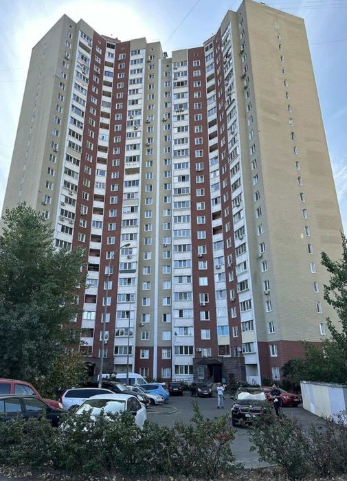 Орендувати квартиру за адресою Милославська, 4 на Findly.com.ua Квартира на Милославська, 4, ID 359346, фото №1