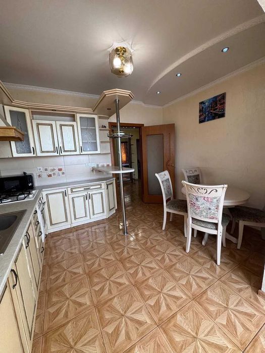 Квартира — Івано-Франківськ в Івано-Франківську, ID 370828, фото №3
