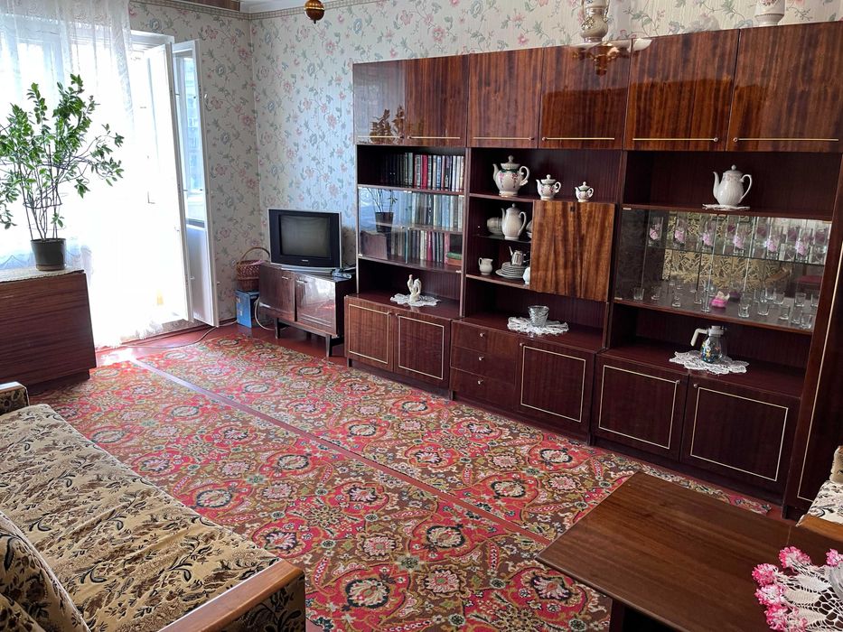 Орендувати квартиру за адресою просп. Миколи Бажана, 7 на Findly.com.ua Квартира на просп. Миколи Бажана, 7, ID 369669, фото №1