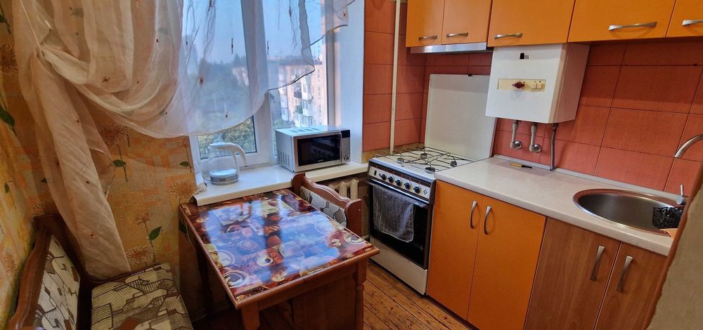 Квартира на вул. Залізнична, 5/5, ID 389414, фото №1
