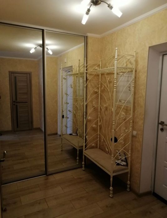 Орендувати квартиру за адресою вул. Крушельницької, 13 на Findly.com.ua Квартира на вул. Крушельницької, 13, ID 395653, фото №1