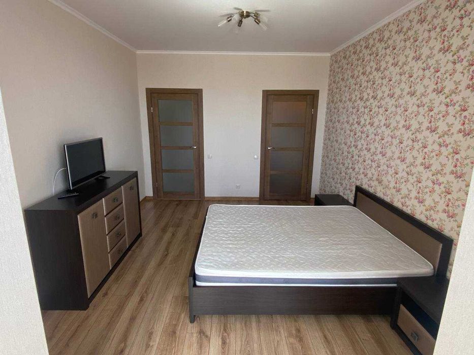 Квартира на вул. Набережна, 8а, ID 403211, фото №1