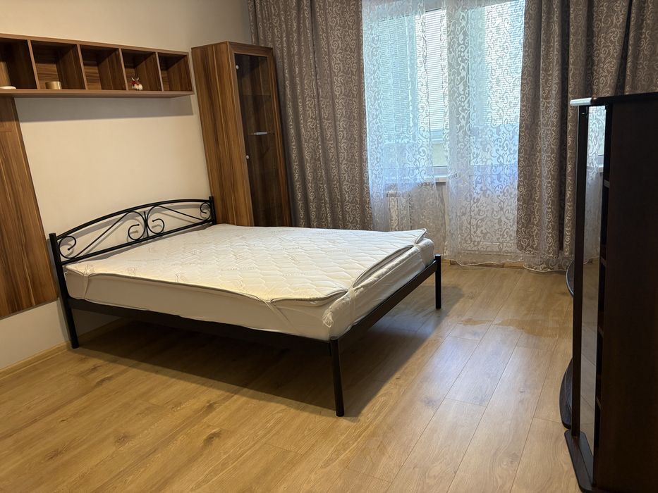 Орендувати квартиру за адресою вул. Лаврухіна, 11 на Findly.com.ua Квартира на вул. Лаврухіна, 11, ID 405234, фото №1