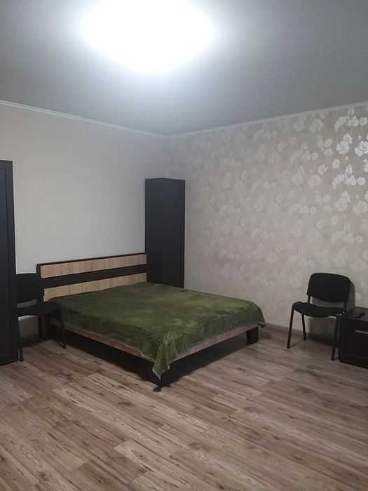 Орендувати квартиру за адресою шосе Харківське, 182 на Findly.com.ua Квартира на шосе Харківське, 182, ID 406312, фото №1