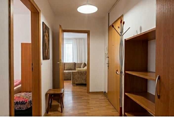 Орендувати квартиру за адресою вул. Татарська, 8 на Findly.com.ua Квартира на вул. Татарська, 8, ID 411494, фото №1