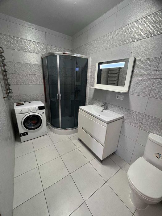 Купити квартиру за адресою Озерна на Findly.com.ua Квартира на Озерна, ID 426009, фото №1
