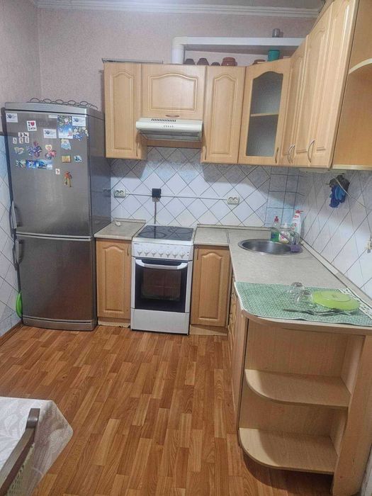 Орендувати квартиру за адресою вул. Ахматової, 6 на Findly.com.ua Квартира на вул. Ахматової, 6, ID 474926, фото №1