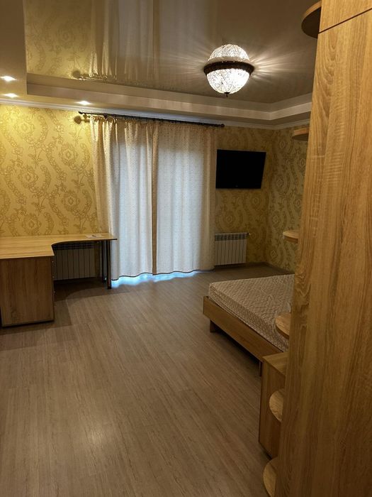 Орендувати квартиру за адресою вул. Прорізна на Findly.com.ua Квартира на вул. Прорізна, ID 481763, фото №1
