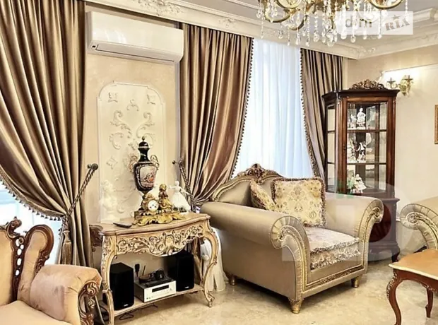 Квартира на вул. Літературна, 11 в Києві, ID 238241, фото №1