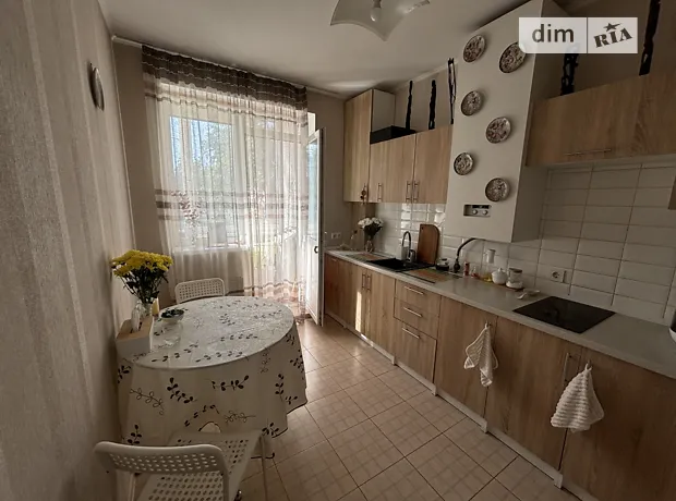 Квартира на вул. Українська, 85В в Києві, ID 302455, фото №1