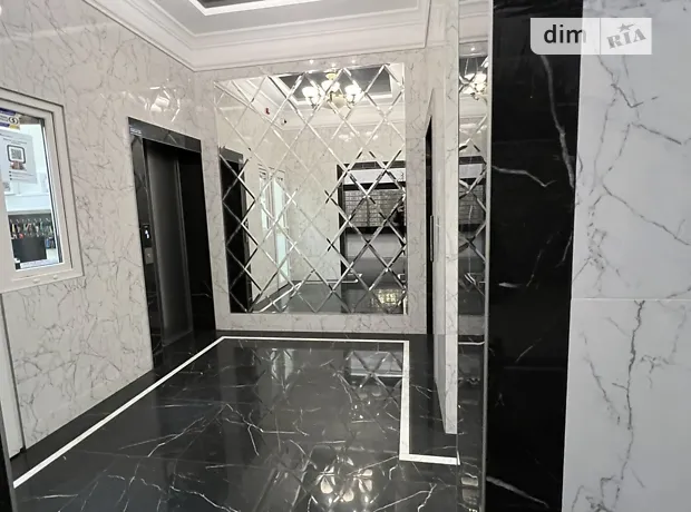 Квартира на вул. Університетська 3/2 в Києві, ID 242387, фото №2