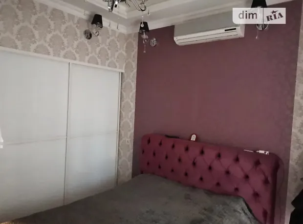 Квартира на вул. Роксоляни, 87 в Львові, ID 200342, фото №2