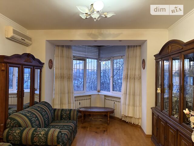 Квартира на вул. Хмельницька, 10 в Києві, ID 205815, фото №1