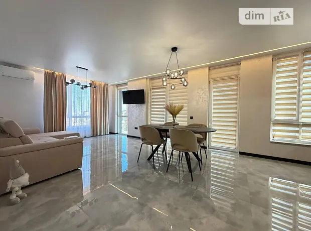 Квартира на вул. Левицького Романа, ID 402332, фото №1