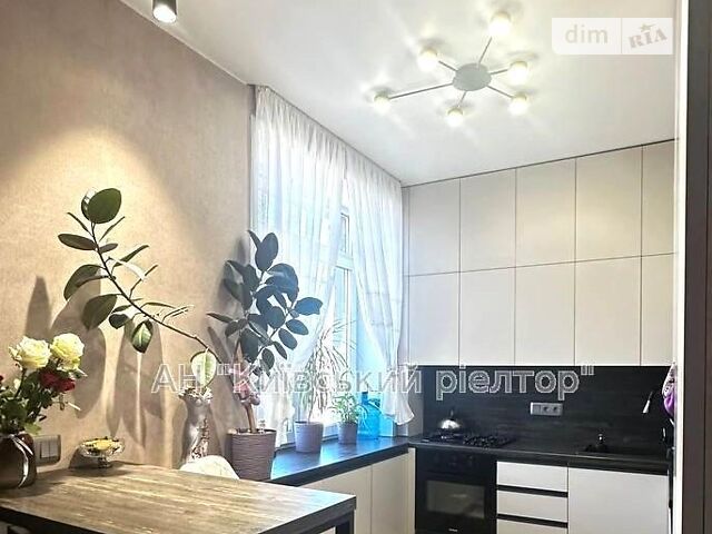 Квартира на вул. Юрія Пасхаліна 4/6 в Києві, ID 200489, фото №1